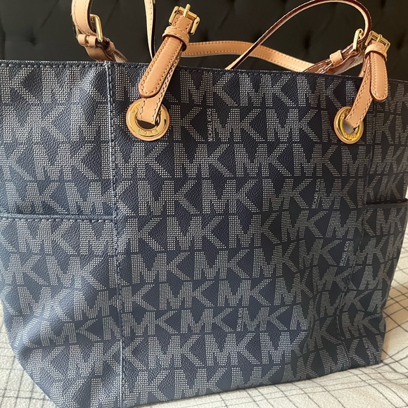 Michael Kors Logo Tote - Blue - nearly new - Picture 4 of 5